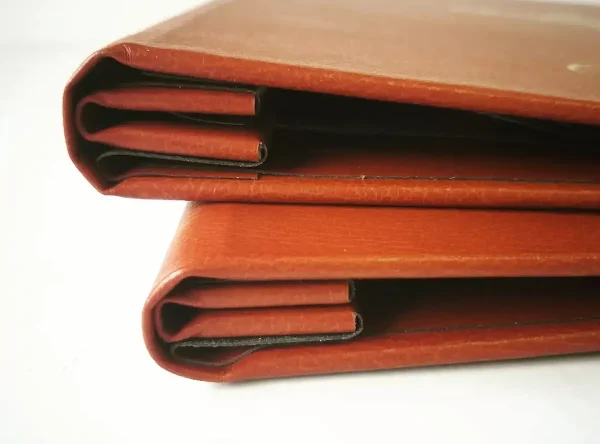 LEN17P Capa em Pele Reciclada Capa em pele sintética