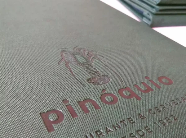 LEN18M Ementa Sintetica Matte textura picado verde Ementa Sintética Mate textura picado verde